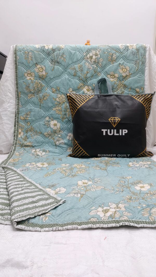 Ultrasonic Reversible Comforter
