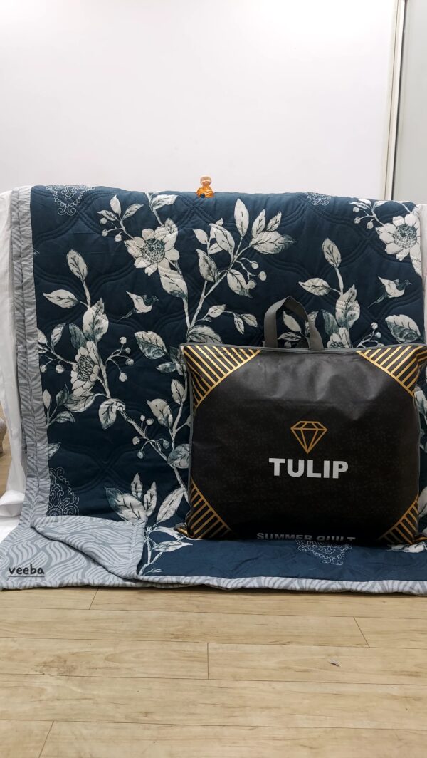 Ultrasonic Reversible Comforter